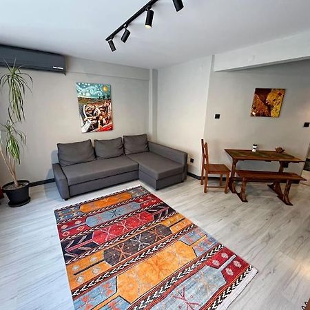 Central & Cosy Flat For 4 Person Stambuł Zewnętrze zdjęcie