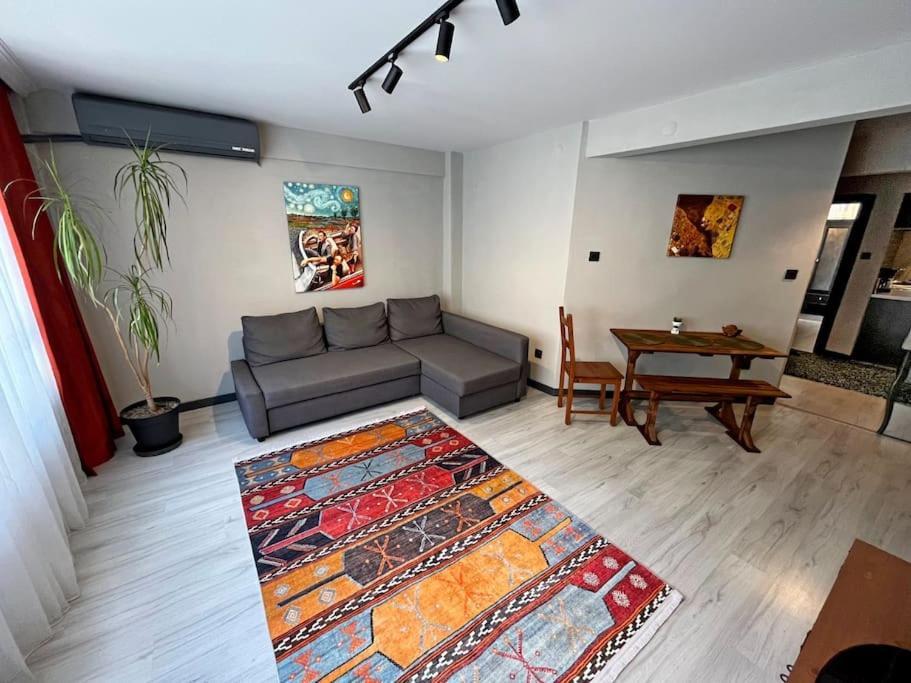 Central & Cosy Flat For 4 Person Stambuł Zewnętrze zdjęcie
