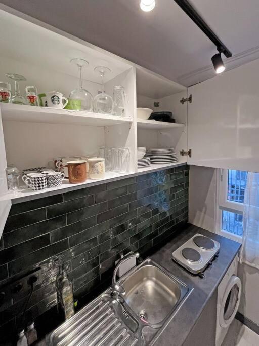 Central & Cosy Flat For 4 Person Stambuł Zewnętrze zdjęcie